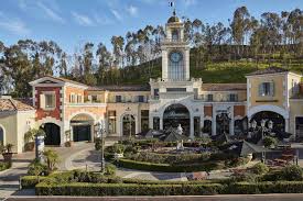 Calabasas Commons