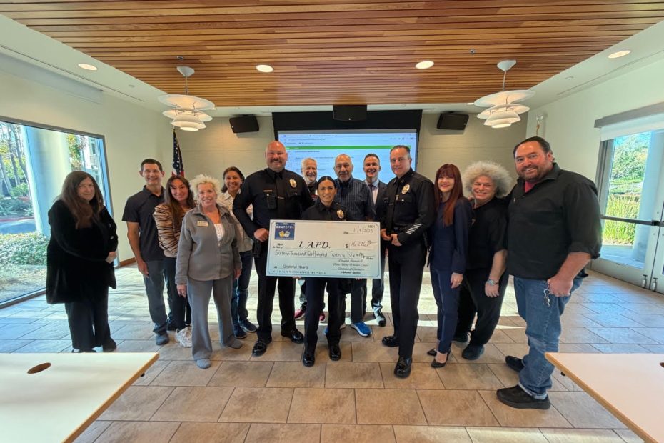 West Valley Warner Center Chamber Supports First Responders