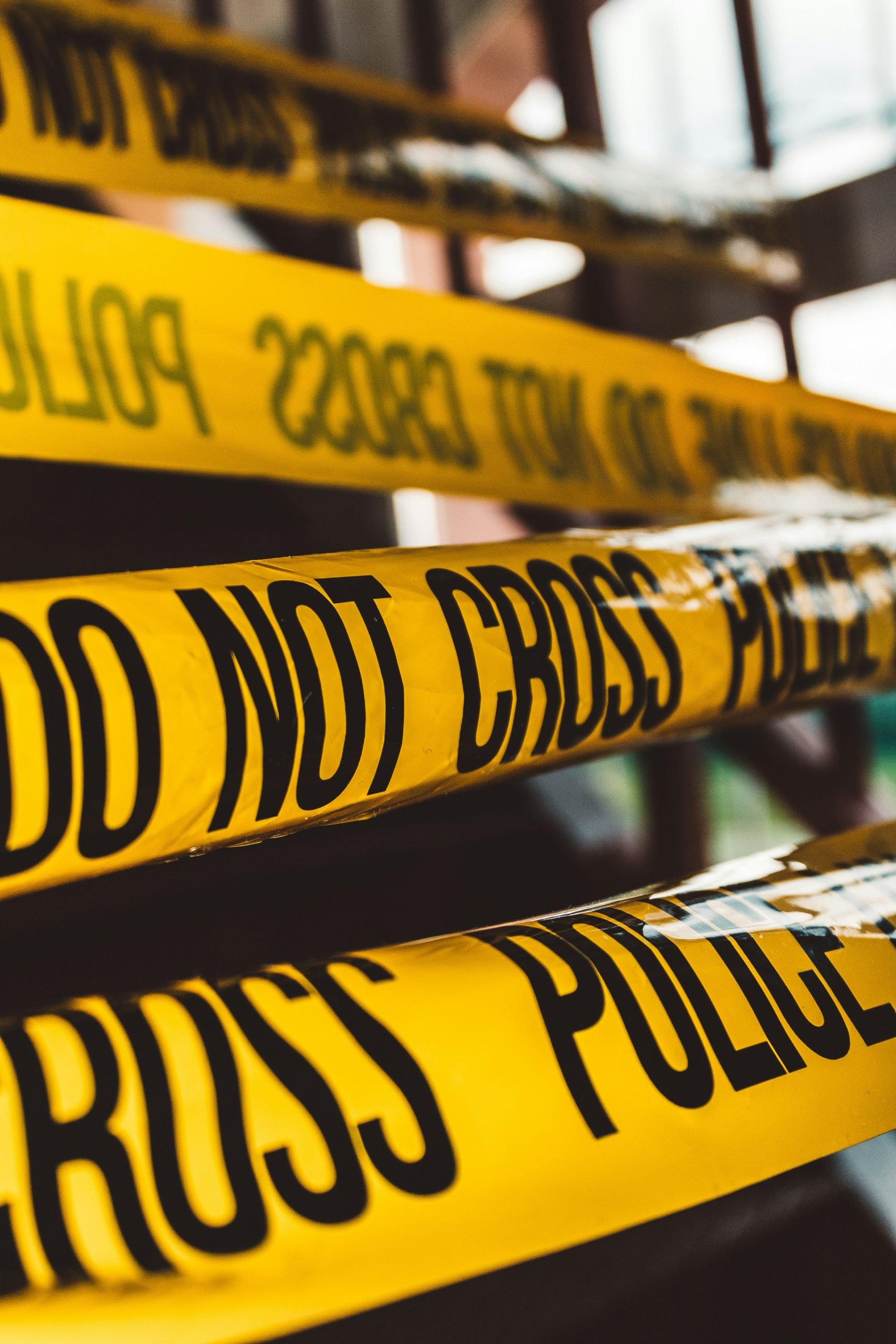 Stabbing Suspect Still at Large in Woodland Hills